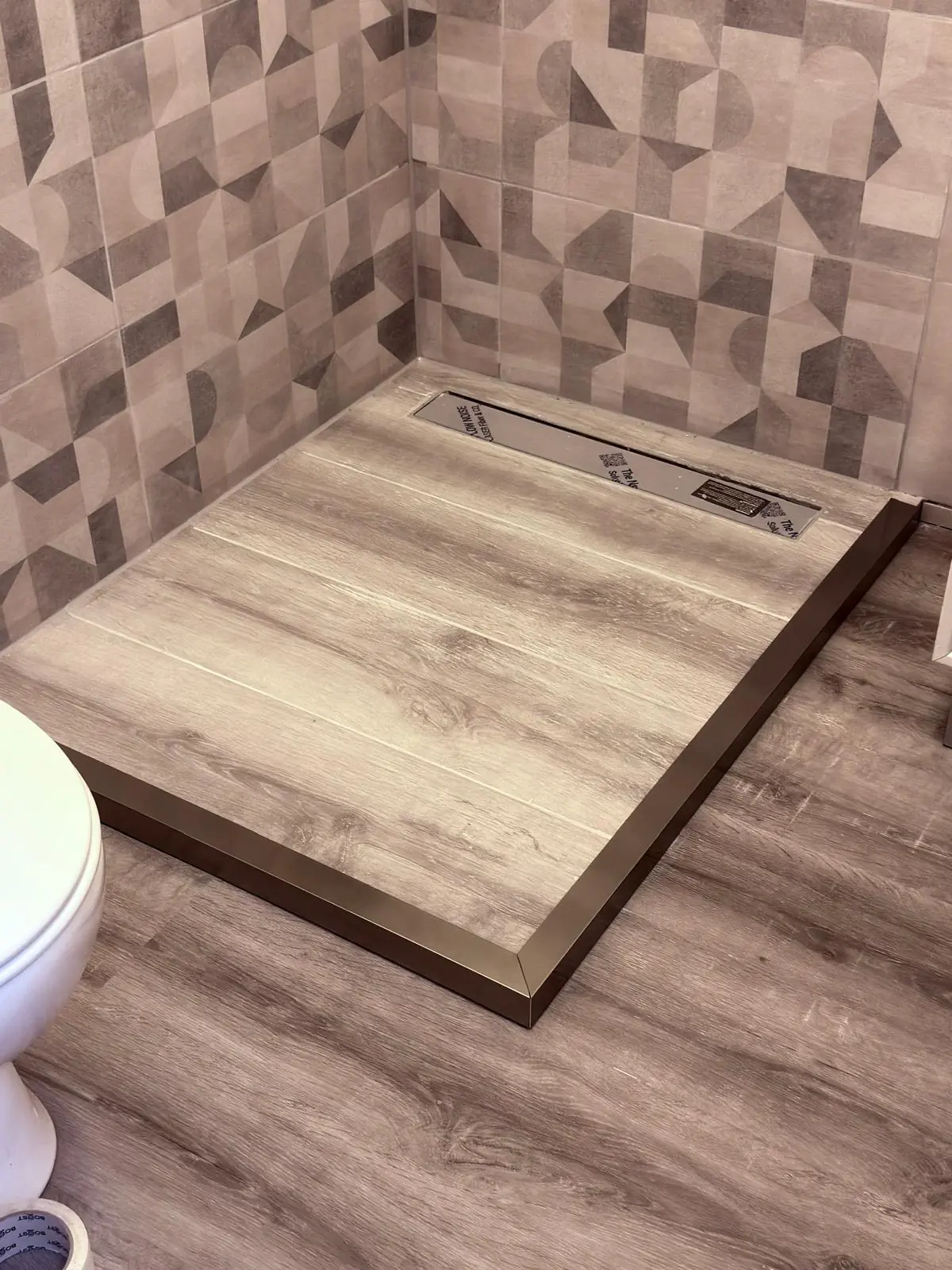 REMODELAÇÃO CASA DE BANHO AMADORA — Amadora